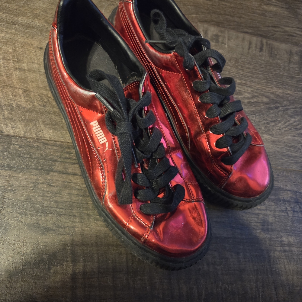 Puma Metallic Red Low-Top Sneakers